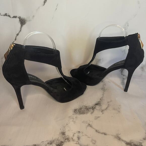 Chic Nana T Strap Pump Size 41 - Picture 6 of 11